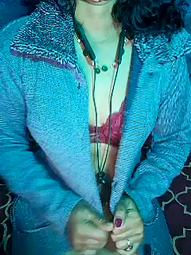 Snapshot of XBHUUME chatting on January 2025 07:45:01 PM XBHUUME online show from January 2025 07:45:01 PM