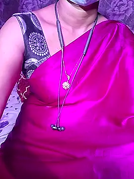 Snapshot of XBHUUME chatting on September 2025 05:15:01 PM XBHUUME online show from September 2025 05:15:01 PM