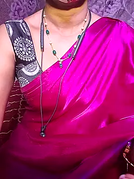 Snapshot of XBHUUME chatting on February 2025 05:12:01 PM XBHUUME online show from February 2025 05:12:01 PM