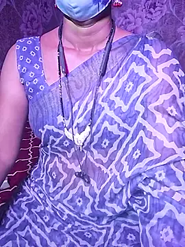 Snapshot of XBHUUME chatting on October 2025 04:26:02 PM XBHUUME online show from October 2025 04:26:02 PM