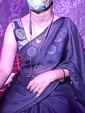 XBHUUME online show from November 2025 04:33:02 PM