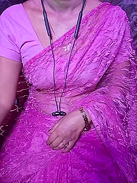 XBHUUME online show from November 2025 04:44:02 PM