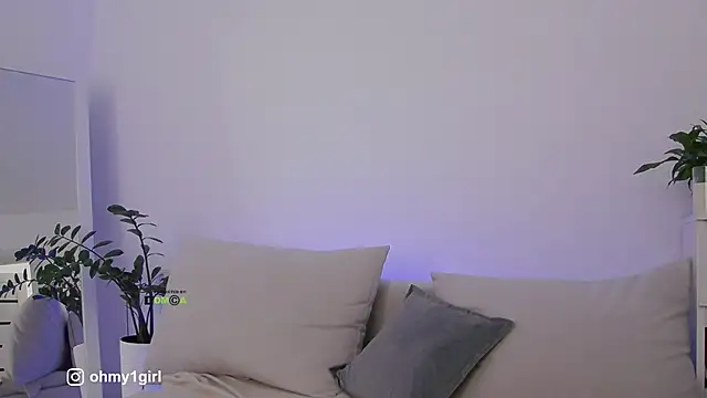 Fallinlove1 online show from November 2025 11:24:01 AM