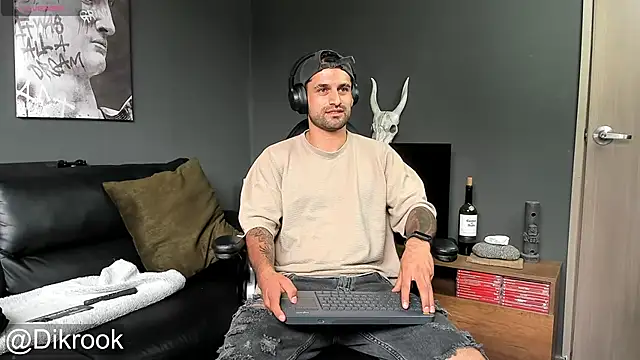 Davevilboy online show from February 2025 03:26:01 PM
