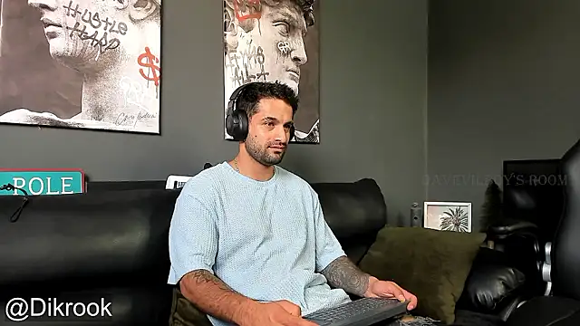 Davevilboy online show from December 2024 01:52:01 PM