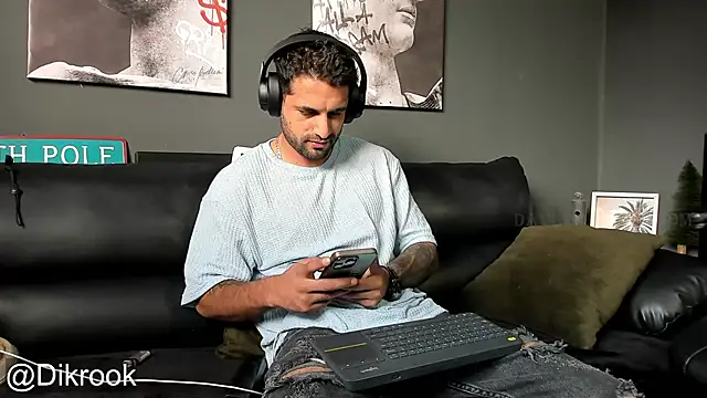 Davevilboy online show from December 2024 04:59:02 PM