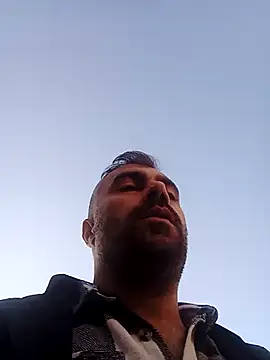 kevgir08 online show from December 2025 01:35:02 PM