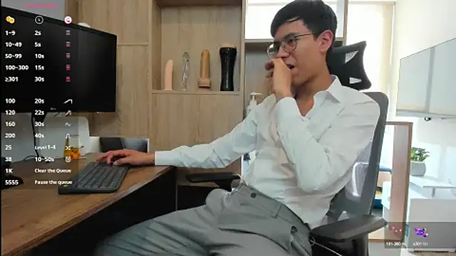 Jacob-Evans  online show from January 2025 07:48:01 PM