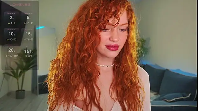 Snapshot of Born_to_Loveee chatting on January 2026 02:13:02 PM Born to Loveee online show from January 2026 02:13:02 PM