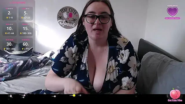 Rebecca Summer online show from September 2025 08:26:02 AM