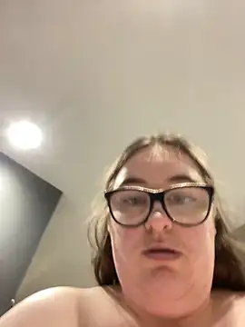 Rebecca Summer online show from November 2025 07:30:01 AM