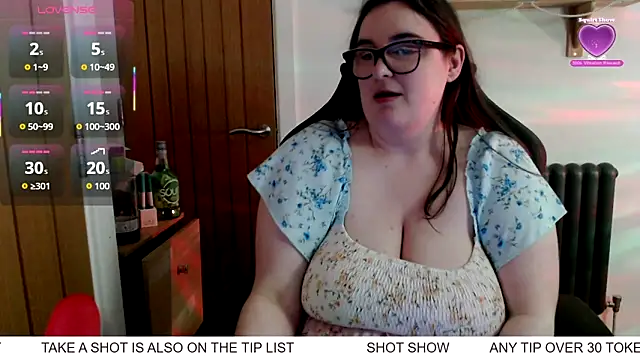 Rebecca Summer online show from April 2026 10:46:01 PM