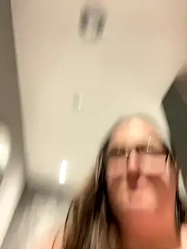 Rebecca Summer online show from November 2025 07:20:01 AM