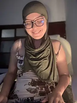 MatchedEyebrow online show from September 2025 09:30:01 PM