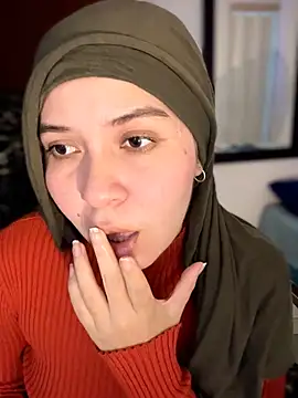 MatchedEyebrow online show from April 2026 08:44:02 PM