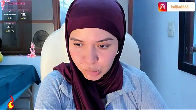 MatchedEyebrow online show from October 2025 09:03:01 PM