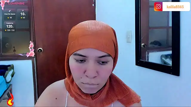 MatchedEyebrow online show from December 2025 09:17:02 PM