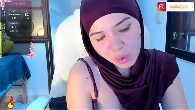 MatchedEyebrow online show from October 2025 09:03:01 PM