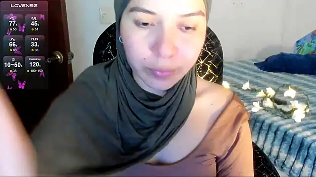 Snapshot of MatchedEyebrow chatting on May 2026 09:42:02 PM MatchedEyebrow online show from May 2026 09:42:02 PM