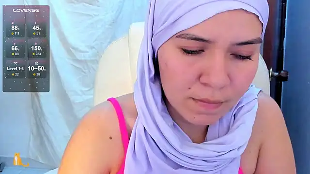 MatchedEyebrow online show from February 2025 08:38:02 PM