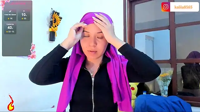 MatchedEyebrow online show from December 2025 08:35:02 PM