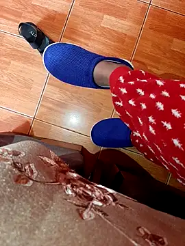 feet toes online show from December 2025 06:19:02 AM