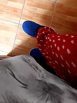 feet toes online show from April 2026 05:34:01 AM