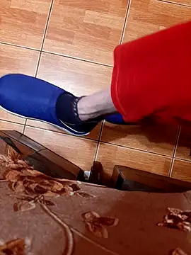 feet toes online show from January 2026 05:35:02 AM