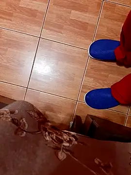 feet toes online show from October 2025 04:54:01 AM