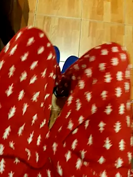 feet toes online show from November 2025 12:59:02 AM