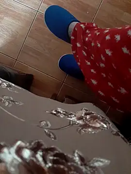 feet toes online show from October 2025 04:46:01 AM