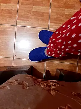 feet toes online show from October 2025 04:22:02 AM
