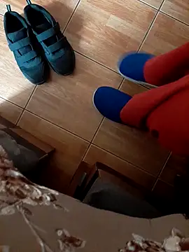 feet toes online show from December 2025 06:59:02 AM