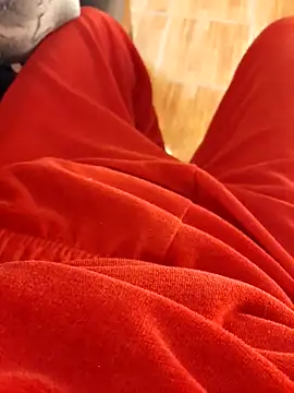 feet toes online show from April 2026 05:30:01 AM