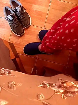 feet toes online show from October 2025 05:26:01 AM