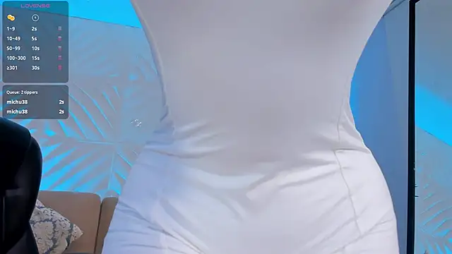 Snapshot of MadelineFox chatting on March 2025 08:40:01 AM MadelineFox online show from March 2025 08:40:01 AM