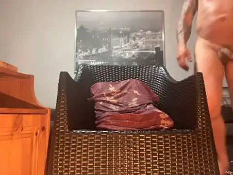 Tyyson03 online show from December 2025 08:28:02 PM