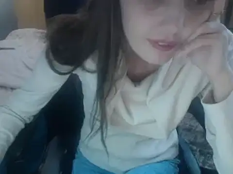 Laco-cO online show from November 2025 09:24:02 AM