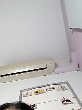 Molly newman6 online show from November 2025 05:35:02 PM