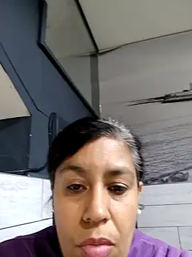 Snapshot of Molly_newman6 chatting on October 2025 03:31:01 PM Molly newman6 online show from October 2025 03:31:01 PM