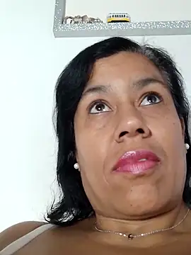 Snapshot of Molly_newman6 chatting on September 2025 05:03:01 AM Molly newman6 online show from September 2025 05:03:01 AM