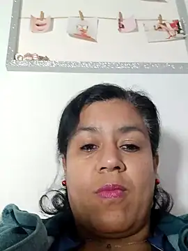 Snapshot of Molly_newman6 chatting on March 2025 03:30:01 PM Molly newman6 online show from March 2025 03:30:01 PM