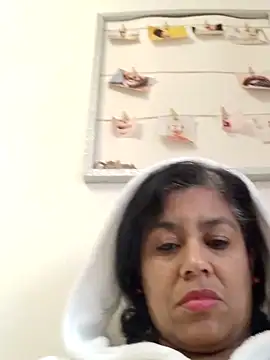 Snapshot of Molly_newman6 chatting on March 2025 05:12:02 PM Molly newman6 online show from March 2025 05:12:02 PM