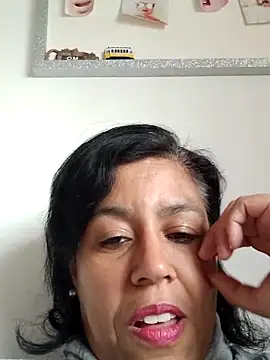 Snapshot of Molly_newman6 chatting on September 2025 10:43:02 AM Molly newman6 online show from September 2025 10:43:02 AM