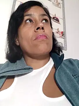 Molly newman6 online show from November 2025 05:27:01 PM