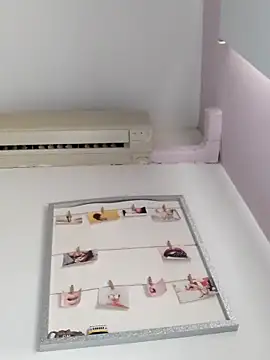 Molly newman6 online show from November 2025 04:00:01 PM