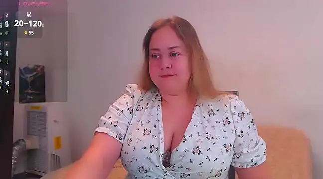 Snapshot of _Miss_K chatting on February 2025 08:13:01 PM Miss K online show from February 2025 08:13:01 PM