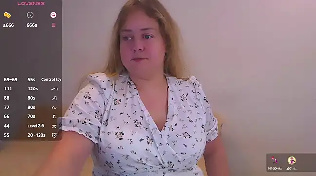 Snapshot of _Miss_K chatting on December 2024 07:17:01 PM Miss K online show from December 2024 07:17:01 PM