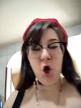 Snapshot of HunnyyLove chatting on March 2025 06:50:02 PM HunnyyLove online show from March 2025 06:50:02 PM