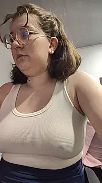 HunnyyLove online show from November 2025 02:50:01 PM